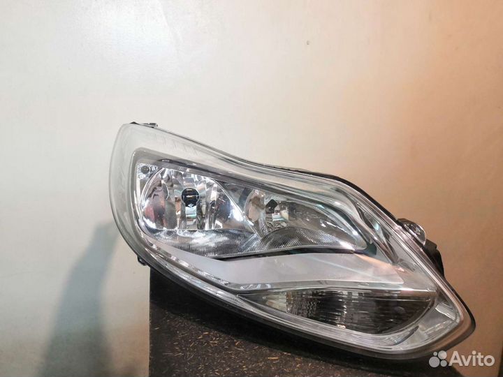 Фара форд фокус 3