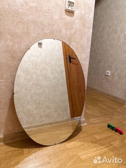 Зеркало настенное в прихожую бу