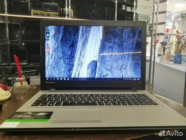 Lenovo ideaped 300-15IBR nvidia GeForce 920M 2GB