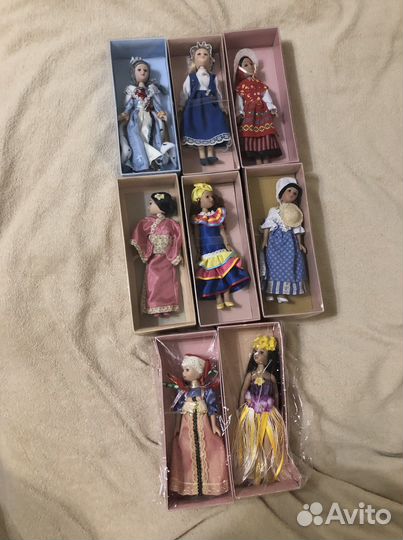 Кукла фарфоровая коллекционная