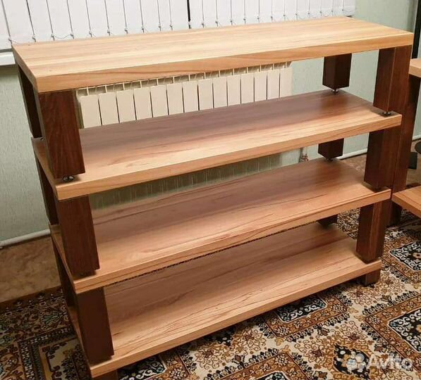 Стойка большая из массива для аппаратуры