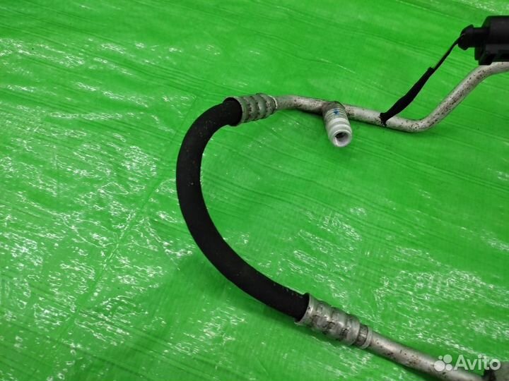 Трубка кондиционера 2.0 TSI VW Tiguan 2007-2016