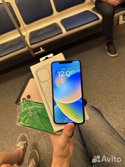 iPhone 11 Pro Max, 64 ГБ