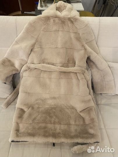Шуба искуственная под норку очень теплая