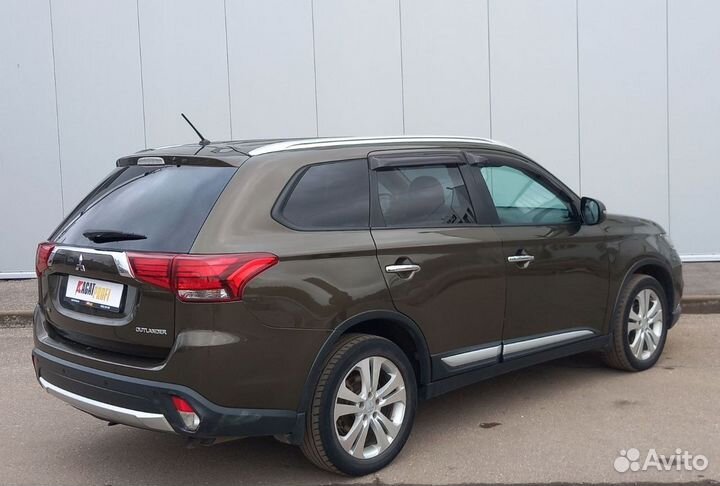 Mitsubishi Outlander 2.4 CVT, 2015, 115 000 км