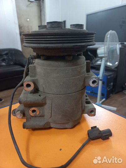 Компрессор кондиционера Kia Spectra