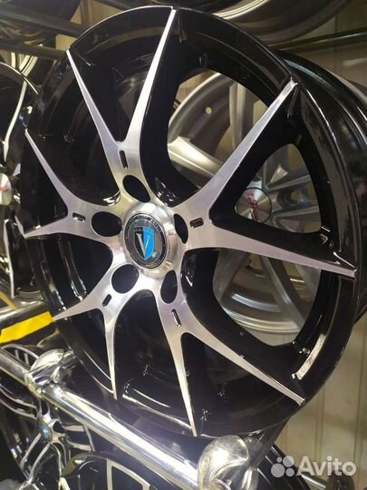 Диски R16 5x114,3 et40 d67,1 Venti 1617 BD Новые