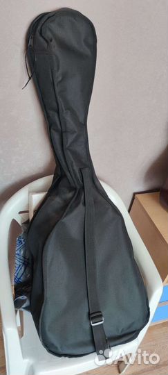 Акустическая гитара