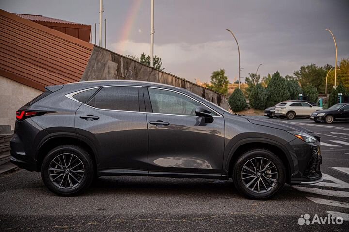 Lexus NX 2.4 AT, 2022, 18 000 км