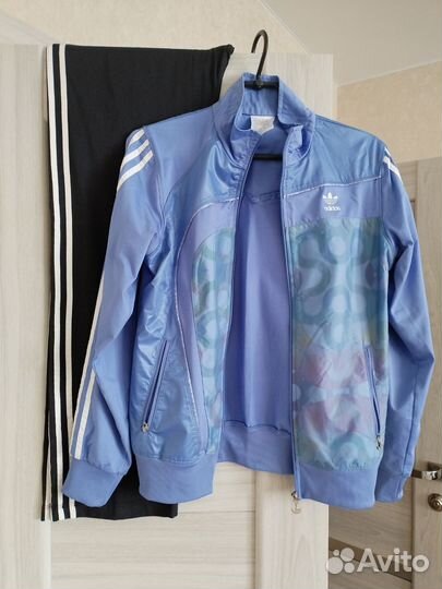 Спортивный костюм женский