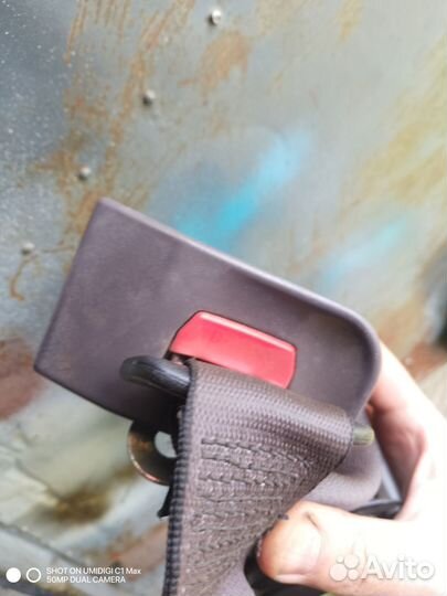 Ремень безоп-ти задний правый BMW 7 E38 сиреневый