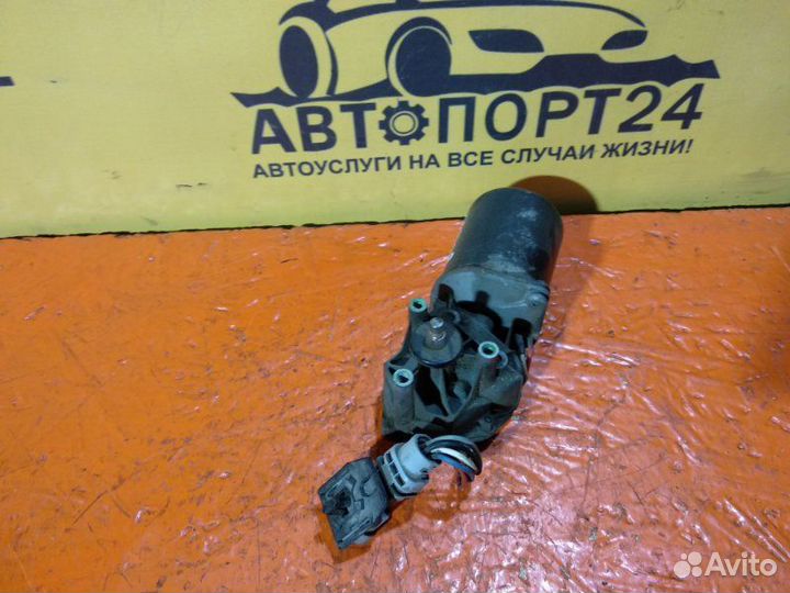 Моторчик стеклоочистителя передний Renault Kangoo