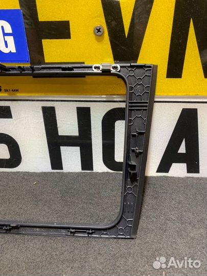 Рамка магнитолы Volkswagen Golf cavd 1.4 2009