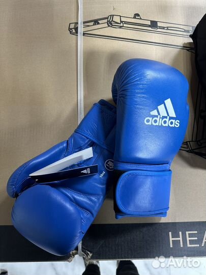 Боксерские перчатки 10 oz adidas aiba