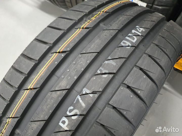 Kumho Ecsta PS71 225/40 R18