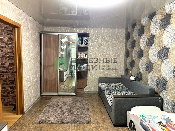 2-к. квартира, 45 м², 1/9 эт.