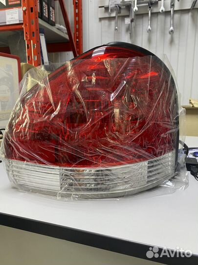 Фонарь задний левый hyundai Santa Fe I