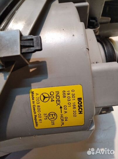 Фара правая Mercedes Benz w203