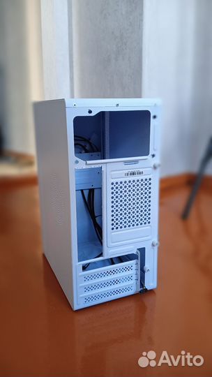 Корпус для пк, белый