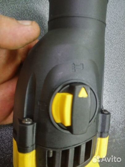 Перфоратор dewalt d 25133