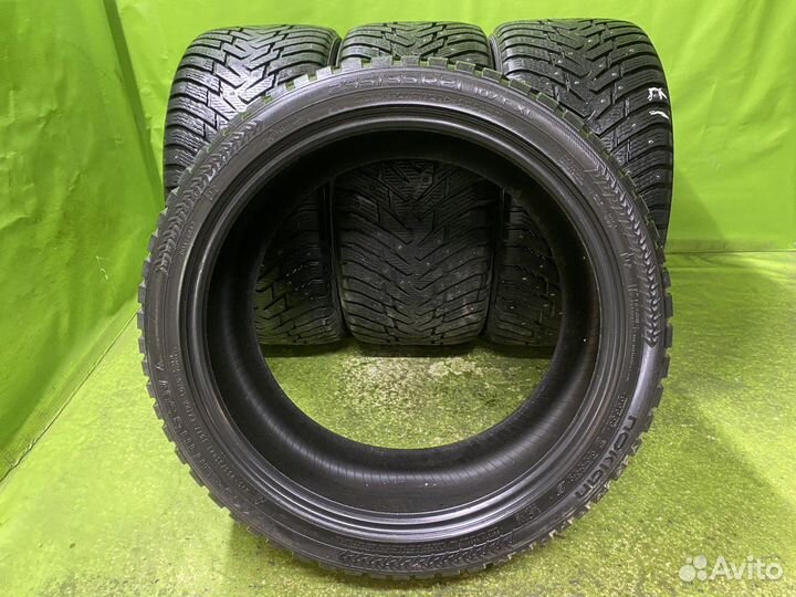 Nokian Tyres Hakkapeliitta 8 295/35 R21 107T