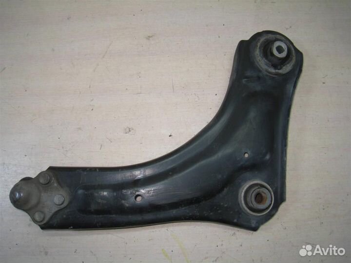 Рычаг передний левый нижний Renault Scenic 3 (JZ)