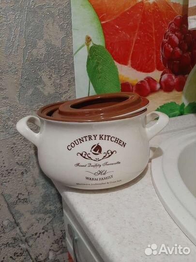 Кастрюля новая