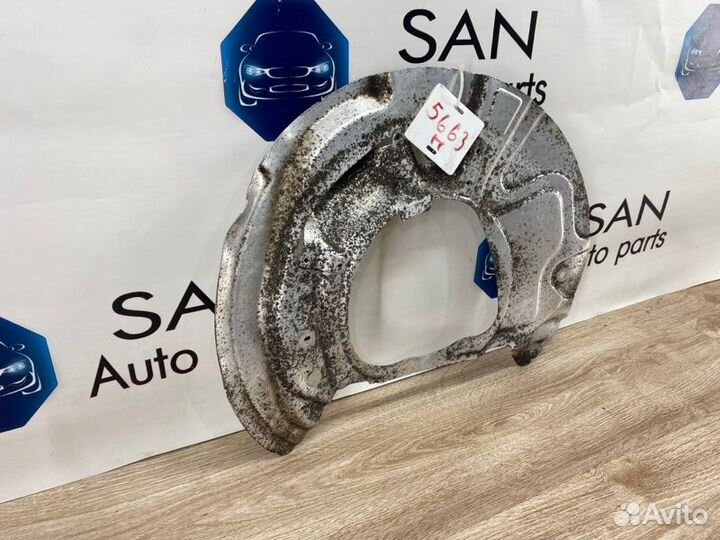 Пыльник тормозного диска передний правый Bmw X5