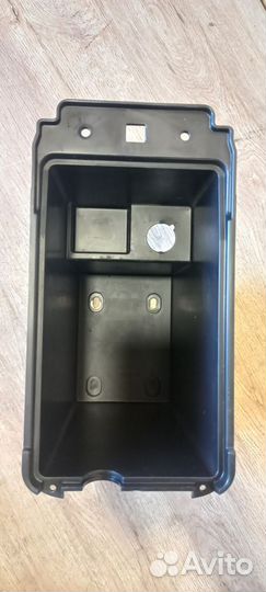 Подлокотник C-crosser, Peugeot 4007