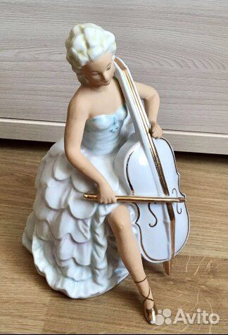 Фарфоровые статуэтки танцовщиц Германия