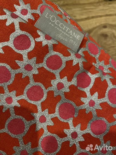 Косметичка loccitane