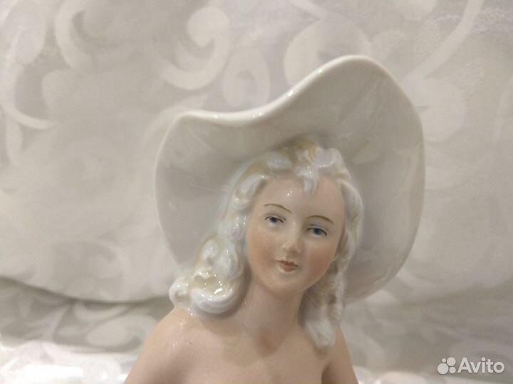 Статуэтка фарфор германия