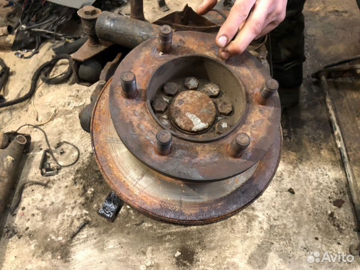 Кулак поворотный передний Iveco Daily 4 3.0 D 2008