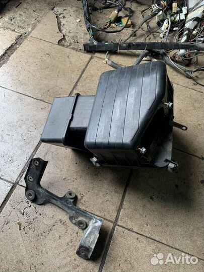 Корпус воздушнрго фильтра galant 8 америка