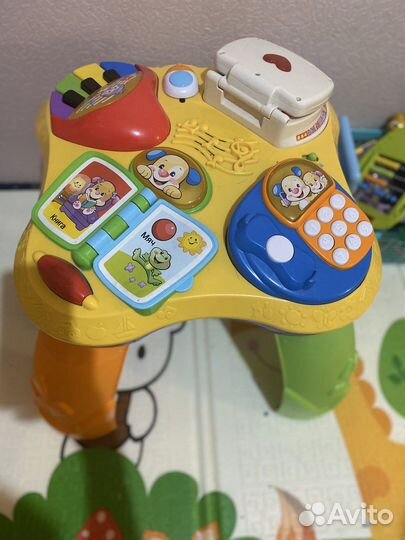 Развивающий столик fisher price
