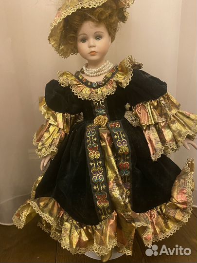 Коллекционная куклв Goldina