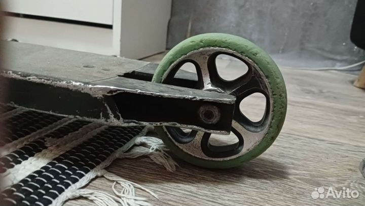 Трюковой самокат