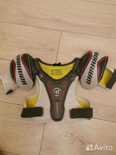 Детская хоккейная форма шорты, нагрудник