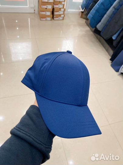 Оригинальная кепка karl lagerfeld