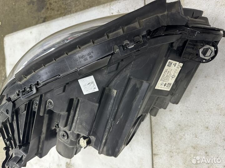 Фара передняя левая Мерседес E W 213 2019г