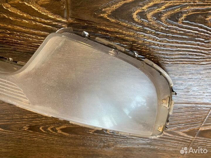 Стекло на противотуманные фары