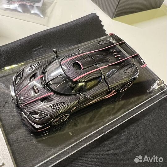 Koenigsegg One :1 carbon 1:64
