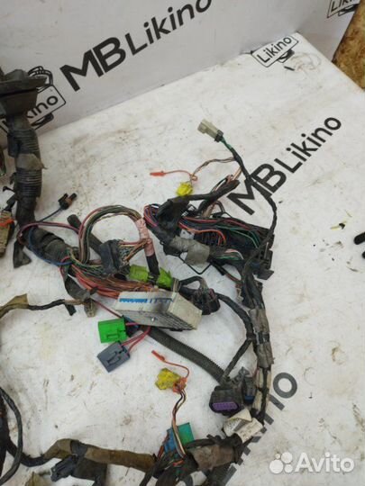 Проводка салона Chevrolet Tahoe 800