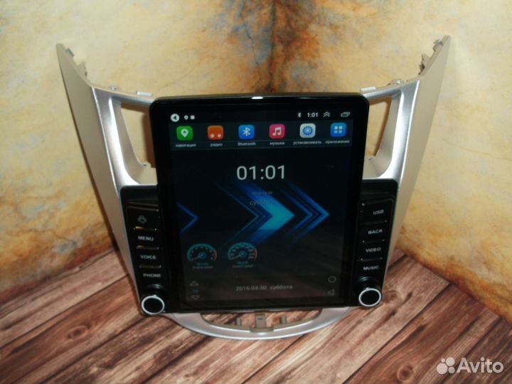 Магнитола Hyundai Solaris Android типа Tesla