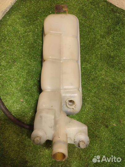 Расширительный бачок Mercedes w210