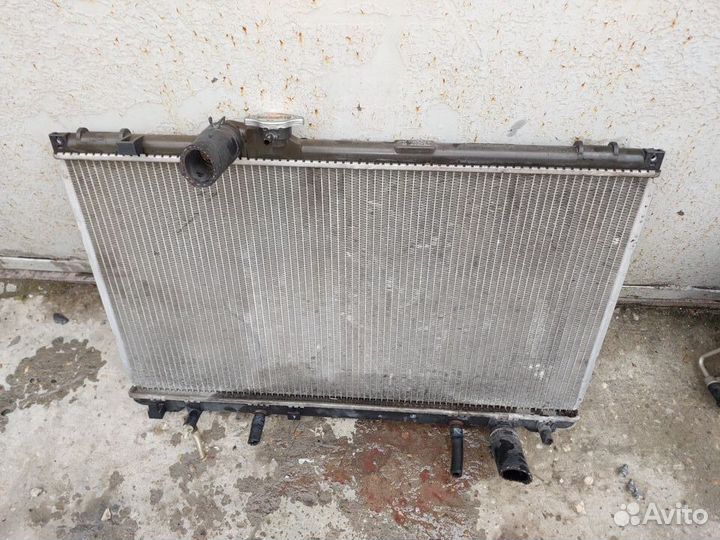 Радиатор тойота марк 2, 110