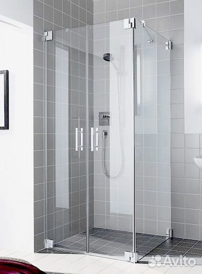Стеклянные душевые ограждения