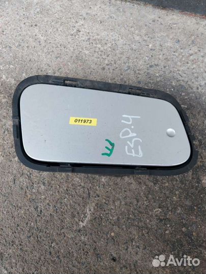 Лючок бензобака Renault Espace 4 restailing 820010