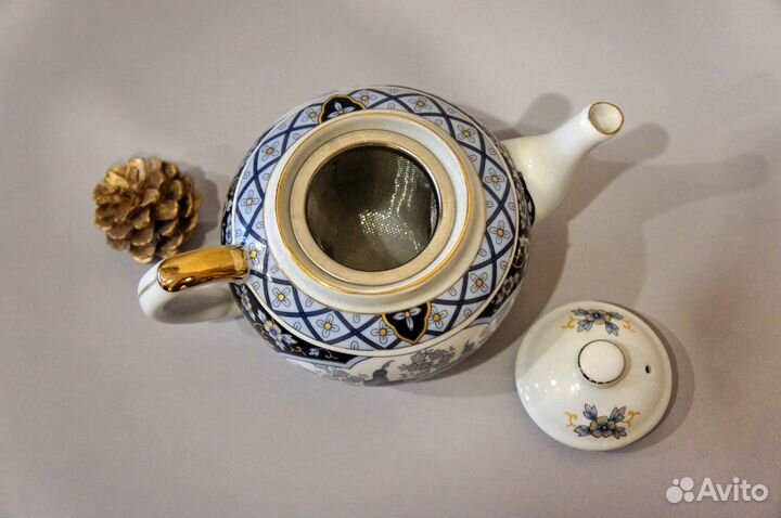 Чайник заварочный, фарфоровый с ситом