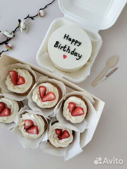 Набор на День Рождение из бенто и капкейков